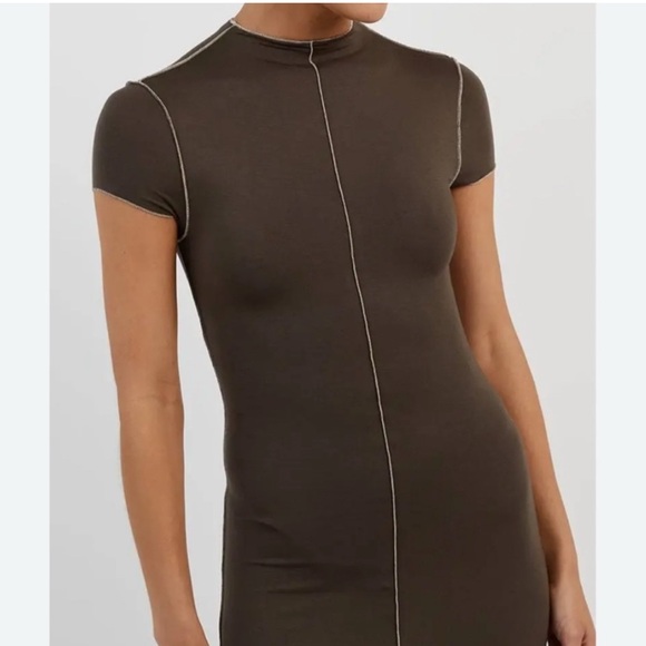 DISSH Dress - Picture 2 of 5